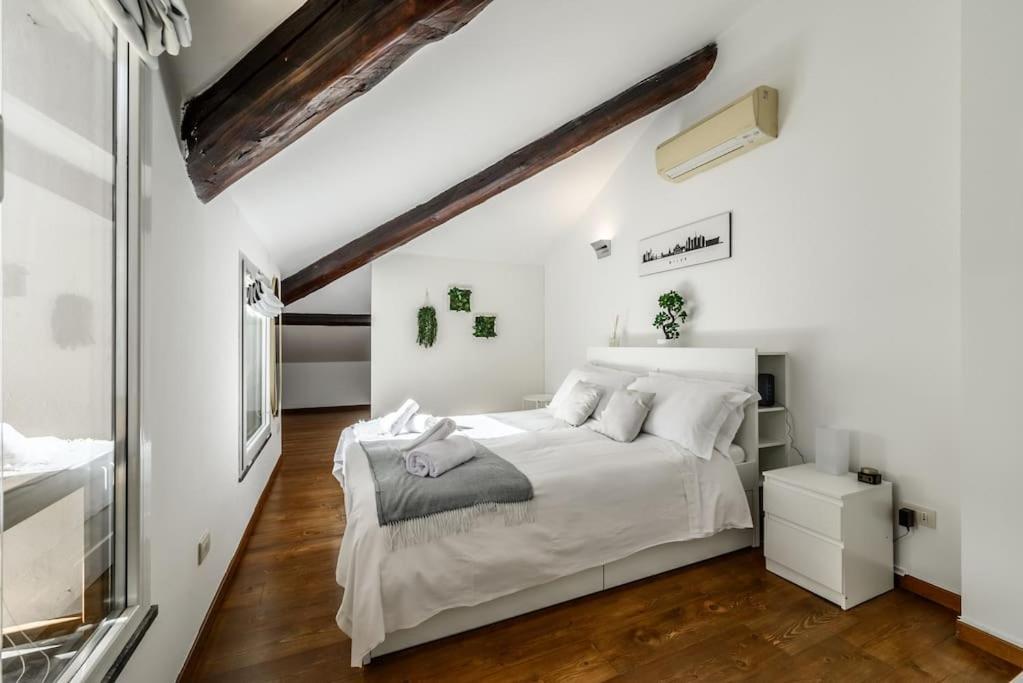 Buenos Aires' Nest - 10 Minutes From Duomo With Terrace * Milán