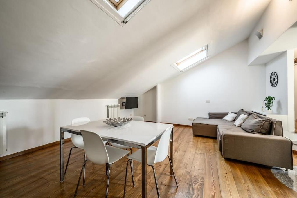 Apartment Buenos Aires' Nest - 10 Minutes From Duomo With Terrace Mailand