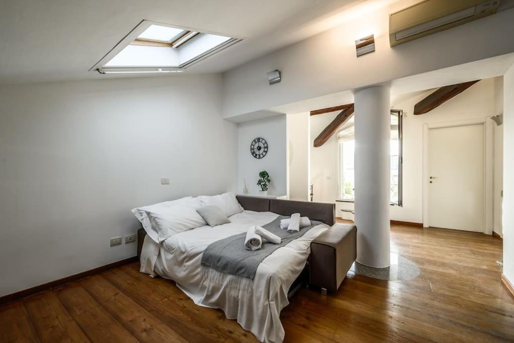 Buenos Aires' Nest - 10 Minutes From Duomo With Terrace * Milán