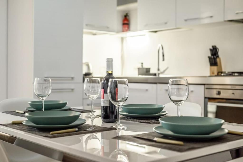 Apartamento Buenos Aires' Nest - 10 Minutes From Duomo With Terrace