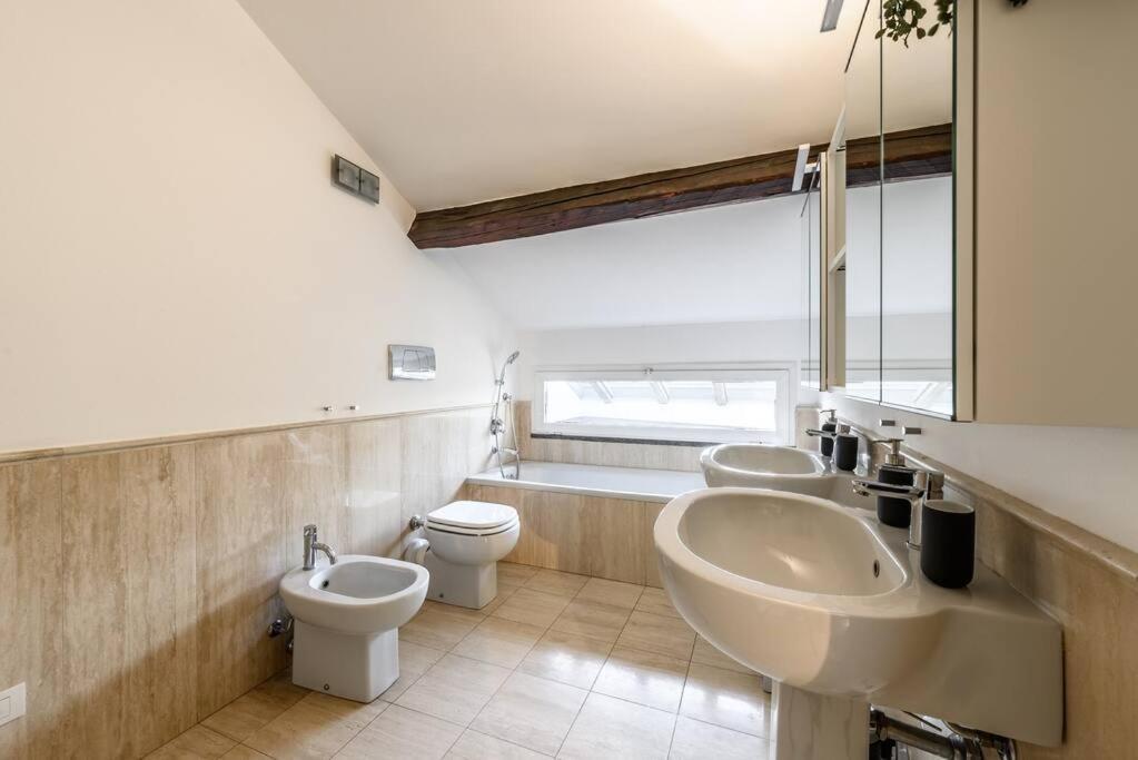 Apartamento Buenos Aires' Nest - 10 Minutes From Duomo With Terrace Milán